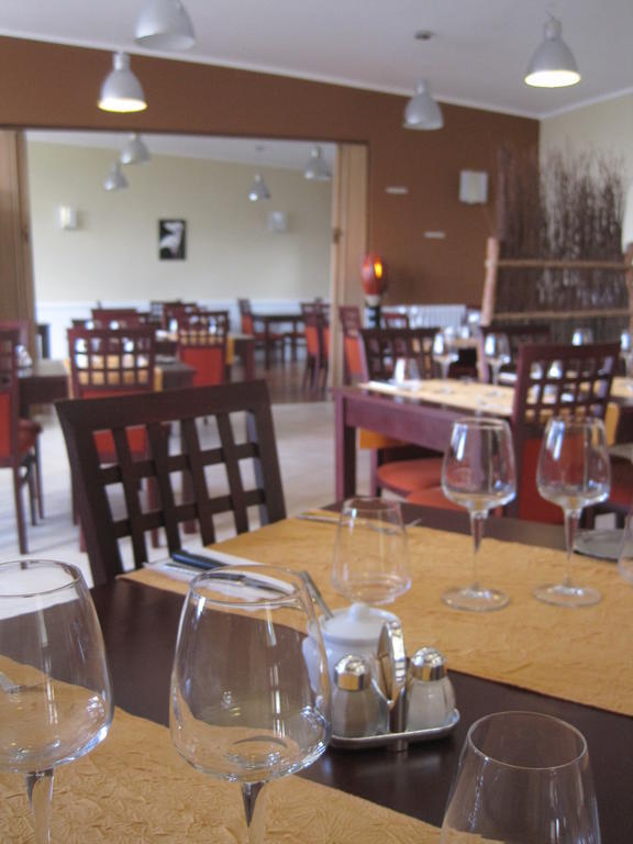 Hotel Restaurant Rive Gauche Bessines-sur-Gartempe Exterior photo
